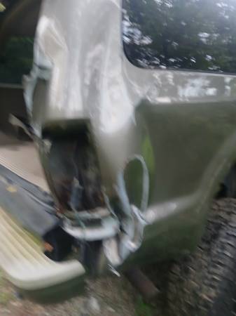 2005 Ford Excursion Eddie Bauer — photo 2