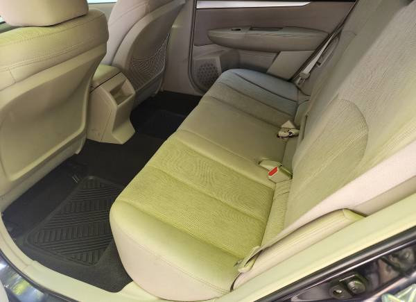 2013 Subaru Outback 3.6R Limited 4dr All-wheel Drive Automatic — photo 8
