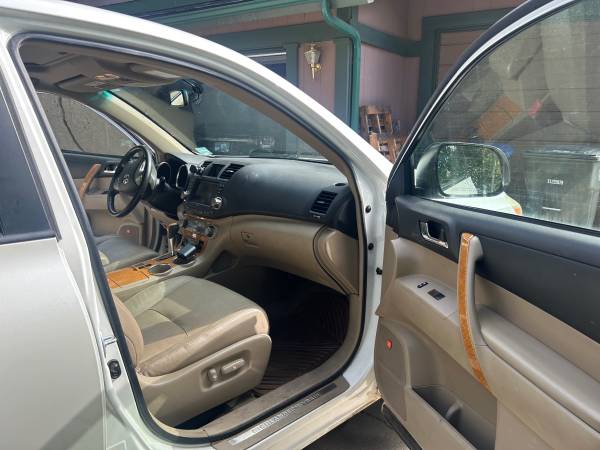 2009 Toyota Highlander Hybrid Limited 4dr All-wheel Drive CVT — photo 11