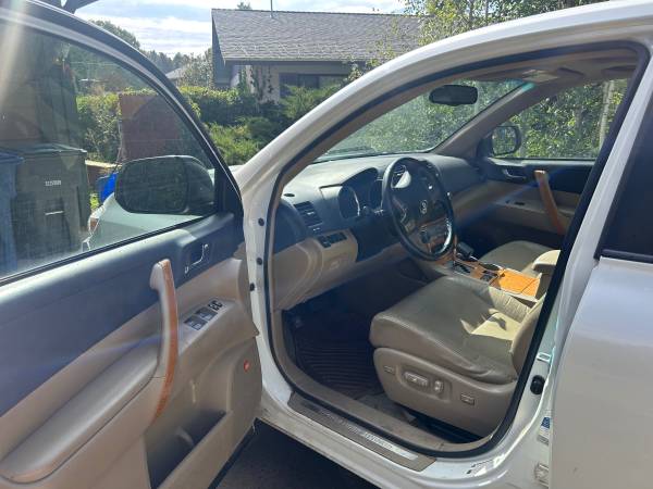 2009 Toyota Highlander Hybrid Limited 4dr All-wheel Drive CVT — photo 7