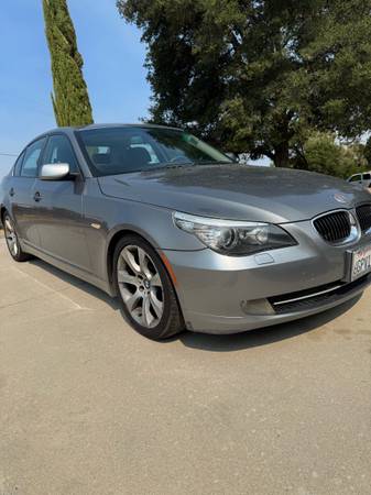 2009 BMW 535i — photo 2