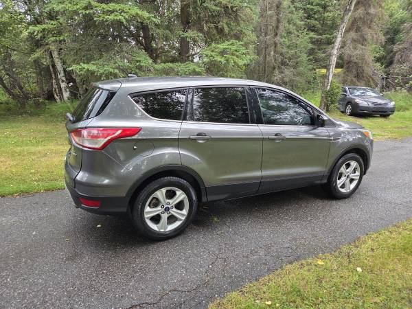 2014 Ford Escape SE 4dr Front-wheel Drive Automatic — photo 3