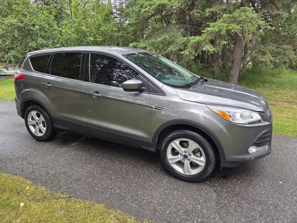 2014 Ford Escape SE 4dr Front-wheel Drive Automatic — photo 2