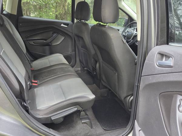 2014 Ford Escape SE 4dr Front-wheel Drive Automatic — photo 8