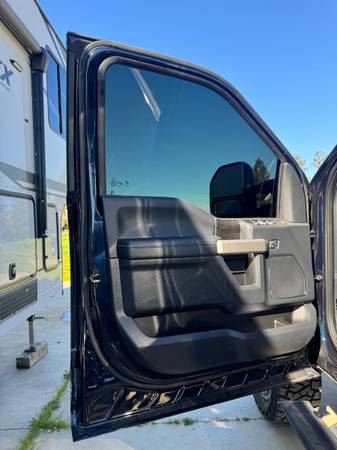 2022 Ford F 350 XLT 4x2 SD Super Cab 8 ft. box 164 in. WB DRW Automatic — photo 11