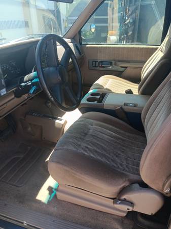 1994 Chevrolet Chevy VAN G10 3dr Cargo Van — photo 8
