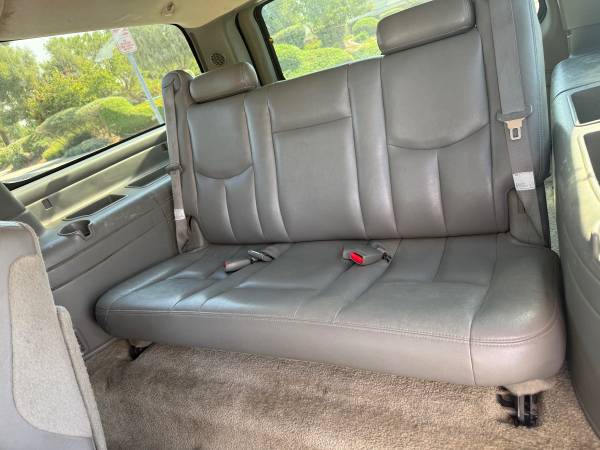 2003 GMC Yukon XL 2500 SLE 4x2 Automatic — photo 12