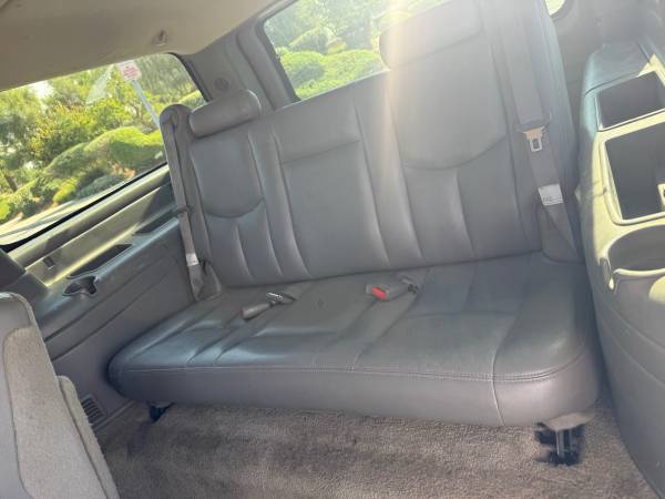 2003 GMC Yukon XL 2500 SLE 4x2 Automatic — photo 11
