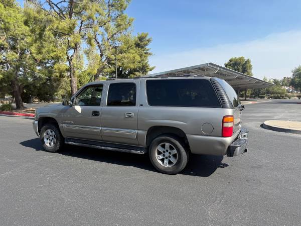 2003 GMC Yukon XL 2500 SLE 4x2 Automatic — photo 1