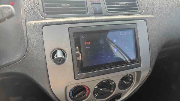 2005 Ford Focus ZX3 SE — photo 8