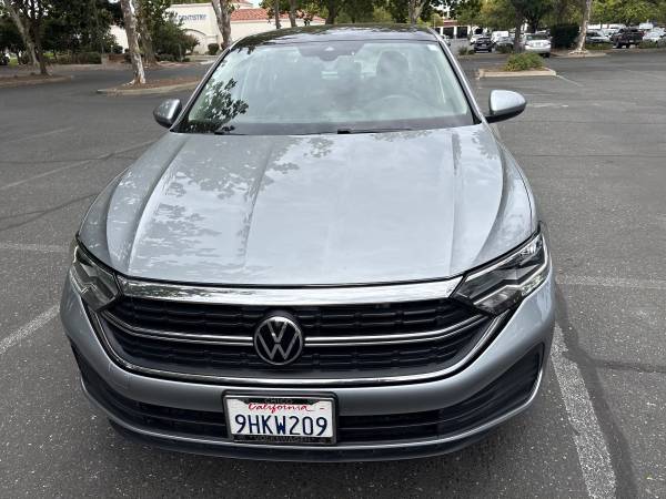 2023 Volkswagen Jetta 1.5T SE 4dr Sedan Automatic — photo 2