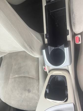 2015 Toyota Prius Two 5dr Hatchback CVT — photo 4