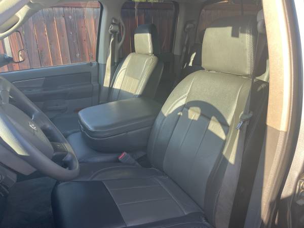 2007 Dodge RAM 3500 ST 4x2 Quad Cab 160.5 in. WB Manual — photo 4