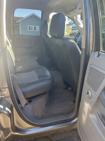 2007 Dodge RAM 3500 ST 4x2 Quad Cab 160.5 in. WB Manual — photo 8
