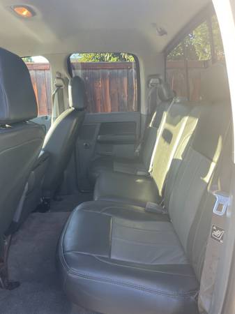2007 Dodge RAM 3500 ST 4x2 Quad Cab 160.5 in. WB Manual — photo 5
