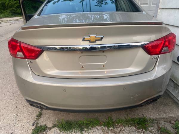 2015 Chevrolet Impala LS 4dr Sedan Automatic — photo 12
