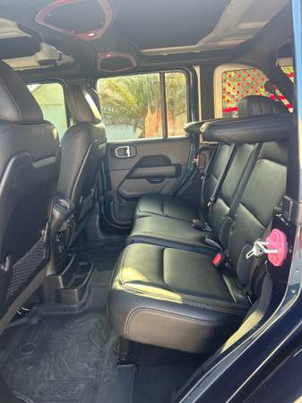 2024 Jeep Wrangler Rubicon 392 4dr 4x4 Automatic — photo 8