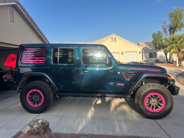 2024 Jeep Wrangler Rubicon 392 4dr 4x4 Automatic — photo 2