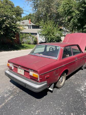 1976 Volvo 242dl — photo 3