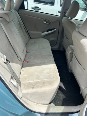 2014 Toyota Prius Two 5dr Hatchback CVT — photo 10