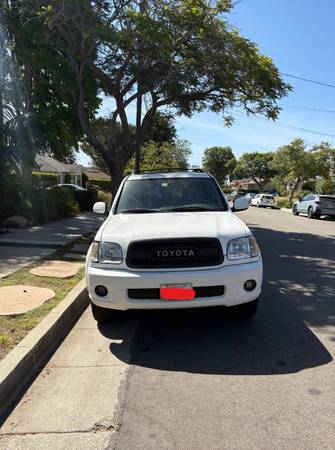 2003 Toyota Sequoia Limited V8 4x2 Automatic — photo 3