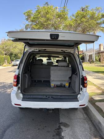 2003 Toyota Sequoia Limited V8 4x2 Automatic — photo 8