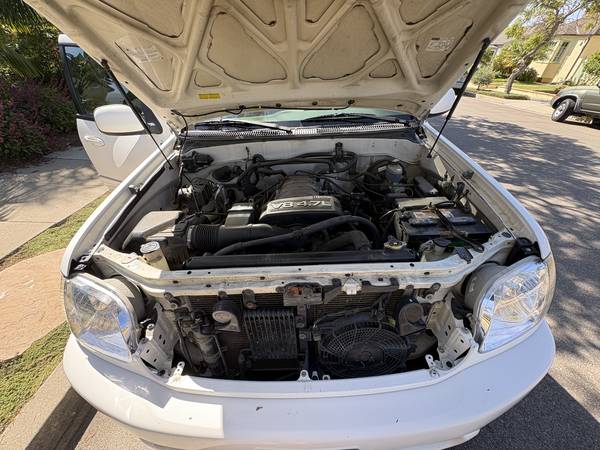 2003 Toyota Sequoia Limited V8 4x2 Automatic — photo 4