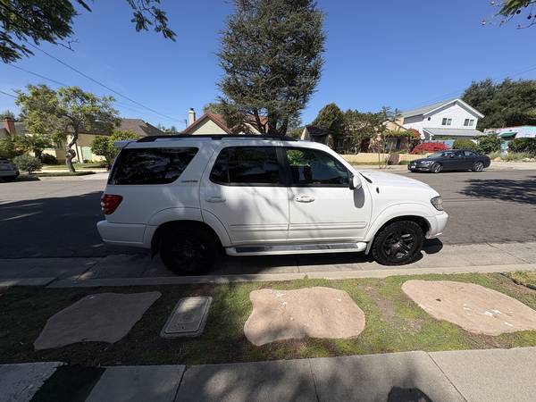 2003 Toyota Sequoia Limited V8 4x2 Automatic — photo 6
