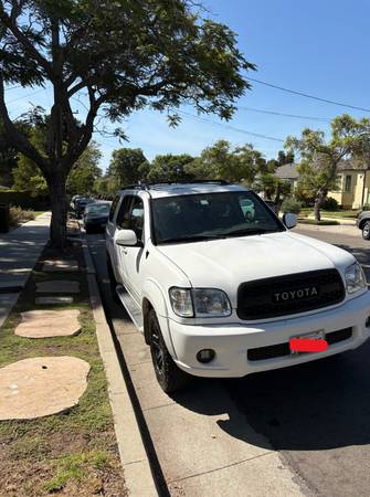 2003 Toyota Sequoia Limited V8 4x2 Automatic — photo 1