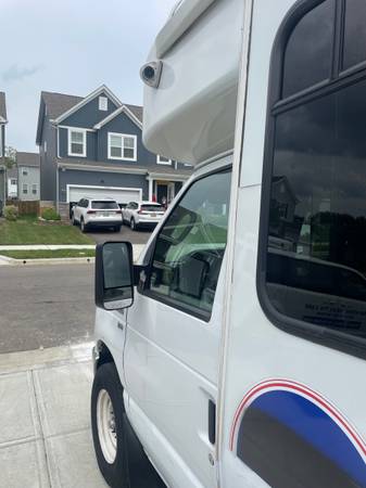 2018 Ford E350 Paratransit — photo 9