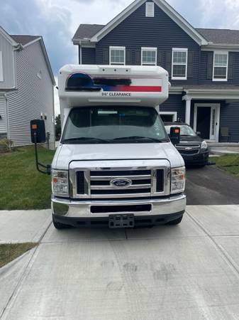 2018 Ford E350 Paratransit — photo 4