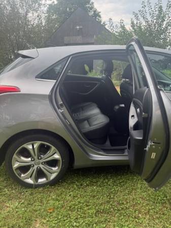 2013 Hyundai Elantra GT Base 4dr Hatchback Manual — photo 4