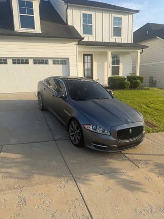 2011 Jaguar Xj — photo 4