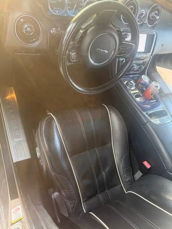 2011 Jaguar Xj — photo 7