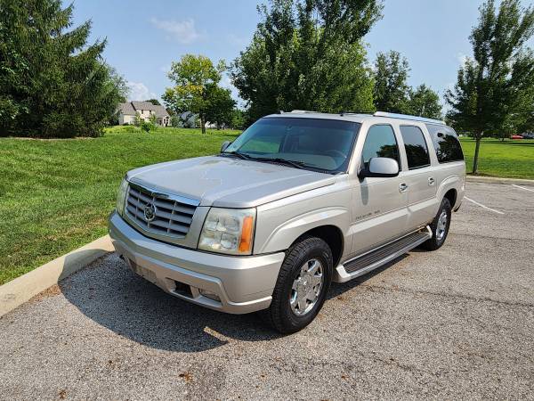 2004 Cadillac Escalade Base 4x2 Automatic — photo 1