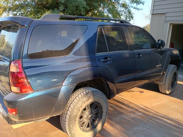 2004 Toyota 4runner SR5 V8 4x2 Automatic — photo 2