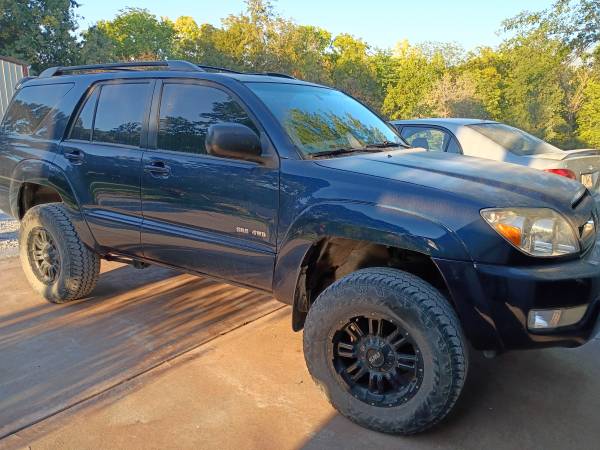 2004 Toyota 4runner SR5 V8 4x2 Automatic — photo 1