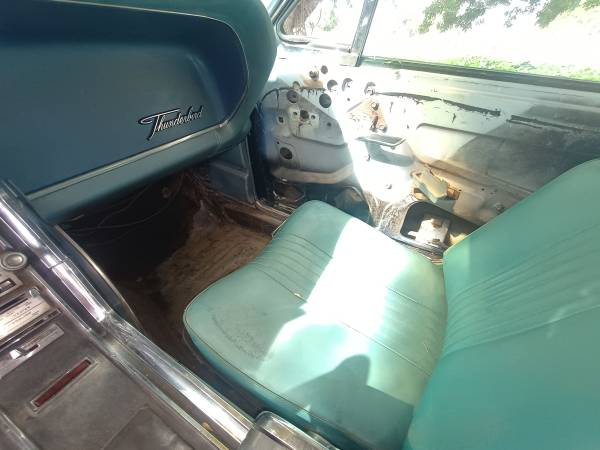 1965 Ford Thunderbird Hardtop — photo 12