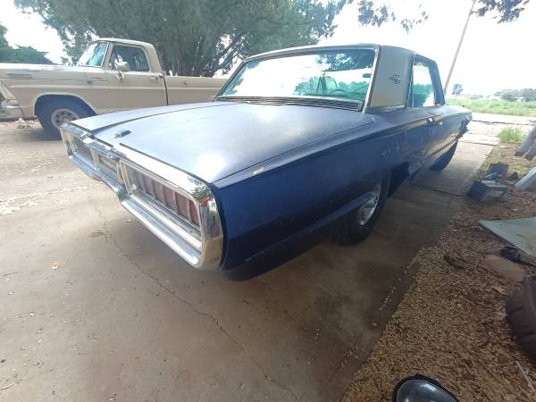 1965 Ford Thunderbird Hardtop — photo 3