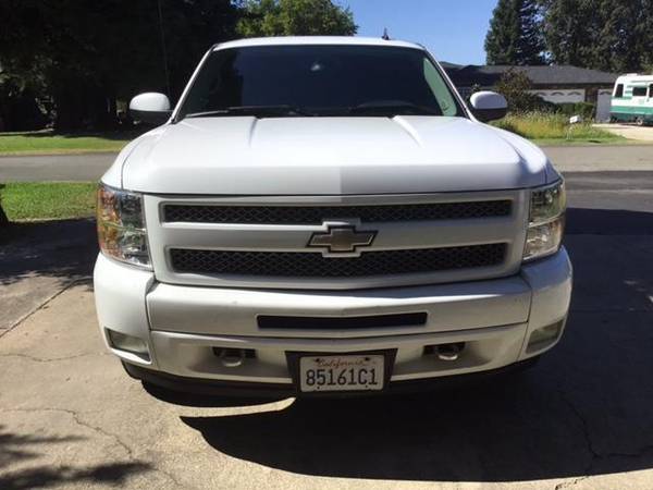 2011 Chevrolet Silverado 1500 LTZ — photo 3