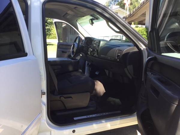 2011 Chevrolet Silverado 1500 LTZ — photo 10