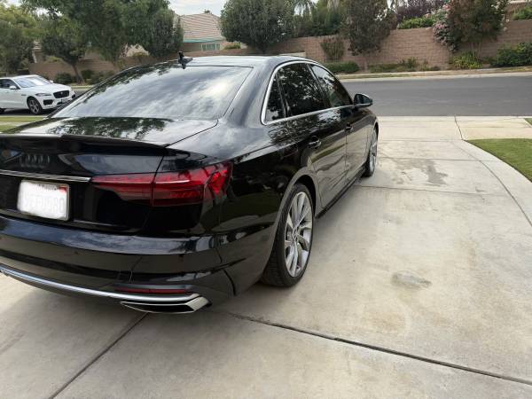 2020 Audi A4 Premium — photo 4
