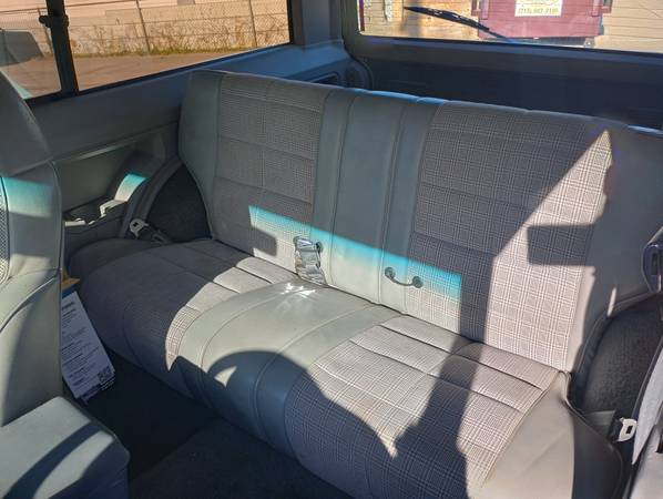 1988 Jeep Cherokee Base 4dr SUV — photo 6