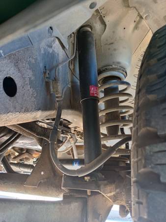 1988 Jeep Cherokee Base 4dr SUV — photo 11