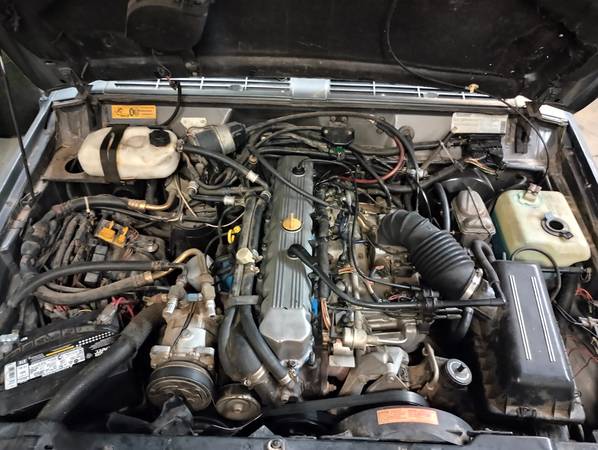 1988 Jeep Cherokee Base 4dr SUV — photo 8