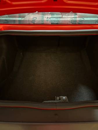 2009 Dodge Challenger SE — photo 11