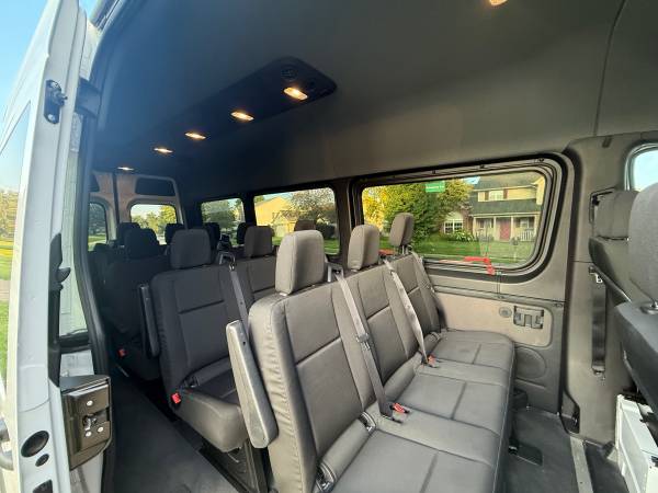 2026 Mercedes-Benz Sprinter Passenger VAN Base — photo 11