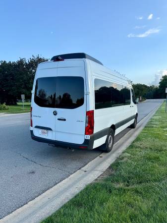 2026 Mercedes-Benz Sprinter Passenger VAN Base — photo 3