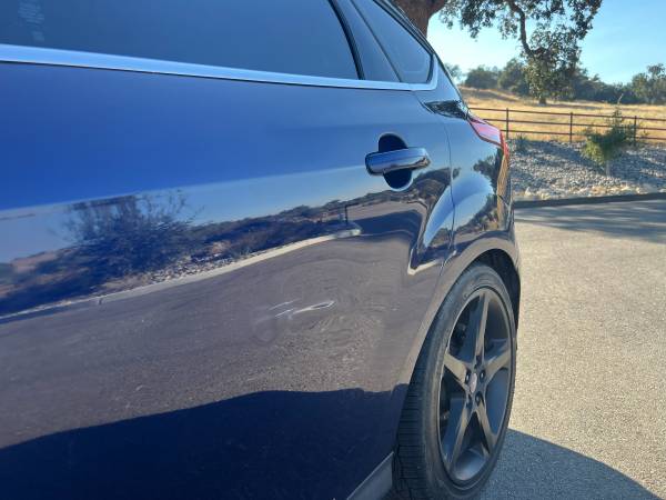 2016 Ford Focus Titanium 4dr Sedan Automatic — photo 6