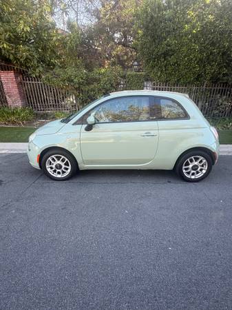 2012 Fiat 500 Pop 2dr Hatchback Manual — photo 1